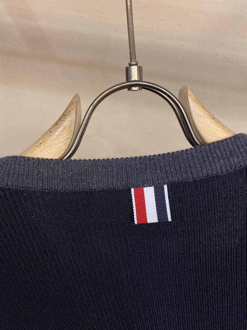 THOM BROWNE